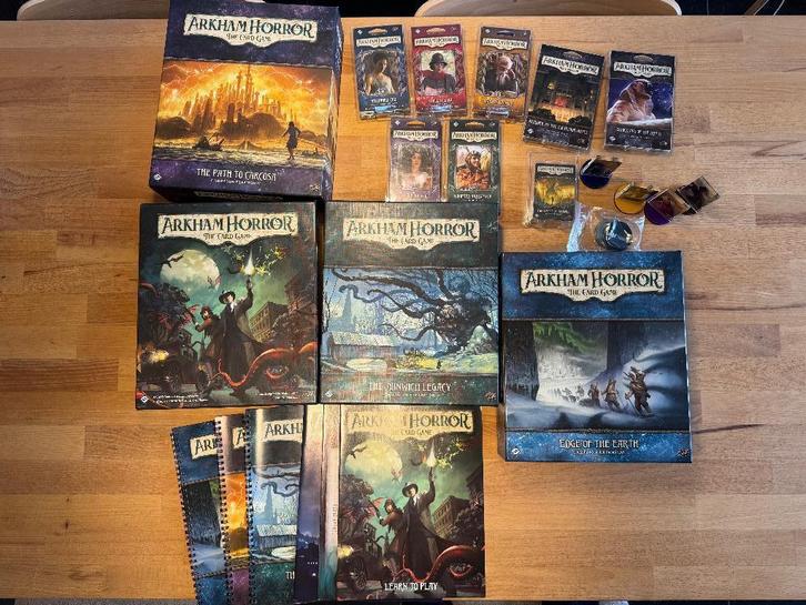 Arkham Horror LCG Core + Dunwich + Carcosa + EotE, Hobby en Vrije tijd, Gezelschapsspellen | Bordspellen, Zo goed als nieuw, Ophalen of Verzenden