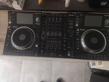 Professionele DJ set van Denon beschikbaar voor biedingen