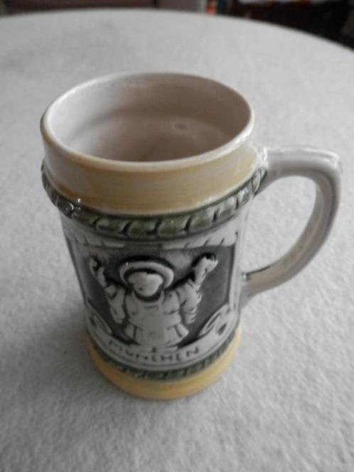 Pot à bière allemand antique en céramique/porcelaine, Collections, Marques de bière, Comme neuf, Chope(s), Autres marques, Enlèvement ou Envoi