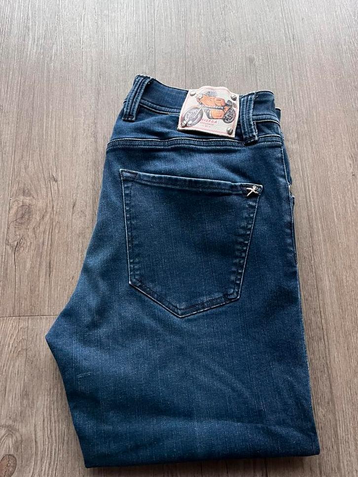 Tramarossa jeans size 34 type Leonardo Slim, Vêtements | Hommes, Jeans, Comme neuf, W33 - W34 (confection 48/50), Bleu, Enlèvement ou Envoi