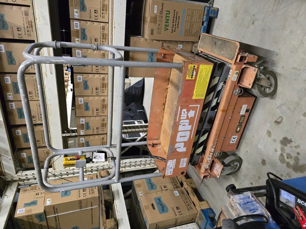 Personen lift max vloer hoogte 2,50 m werkhoogte 4,50m, Doe-het-zelf en Bouw, Ophalen of Verzenden, Zo goed als nieuw