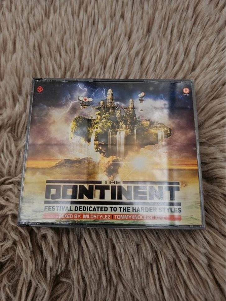 The Qontinent (Festival Dedicated To The Harder Styles), Cd's en Dvd's, Cd's | Dance en House, Zo goed als nieuw, Ophalen of Verzenden