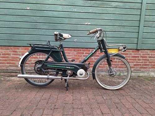 Un cyclomoteur Olditmer 13 x Barn trouve un cyclomoteur de c, Vélos & Vélomoteurs, Cyclomoteurs | Oldtimers & Ancêtres, Autres marques