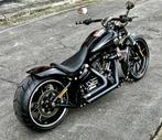 Harley Davidson Breakout Black Custom Uniek 2750 km, Motoren, Particulier, Overig, 2 cilinders, 1690 cc