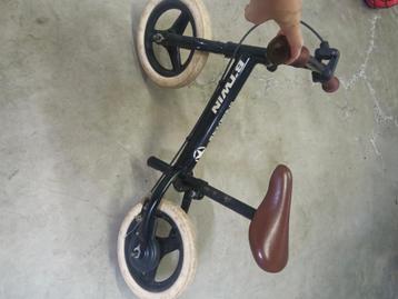 Loopfiets b'twin, Fietsen en Brommers, Ophalen, Gebruikt, Minder dan 16 inch