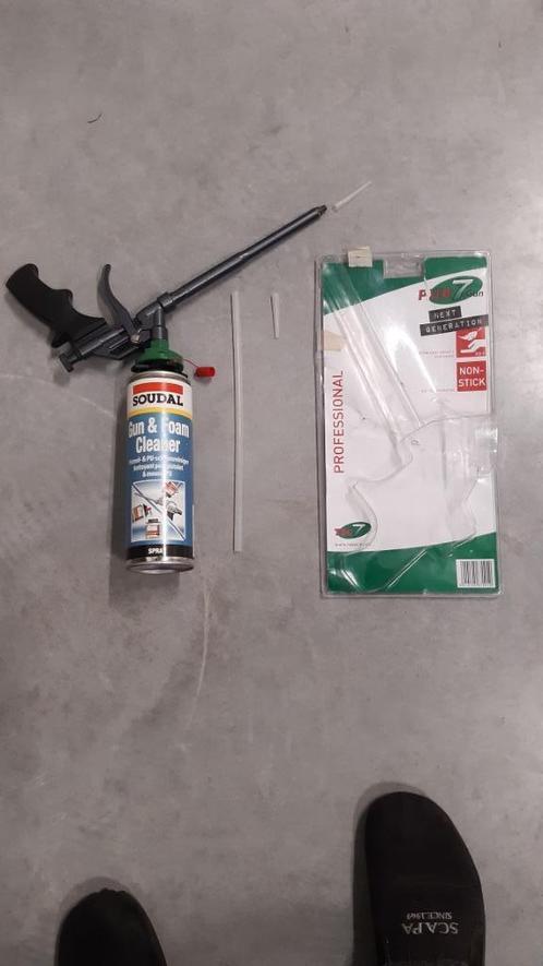 Pistool van polyurethaanschuim, Doe-het-zelf en Bouw, Gereedschap | Handgereedschap, Zo goed als nieuw, Ophalen