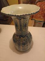Aardewerken vaas van. Delft door de Petrus Regard Manufactur, Antiek en Kunst, Ophalen of Verzenden