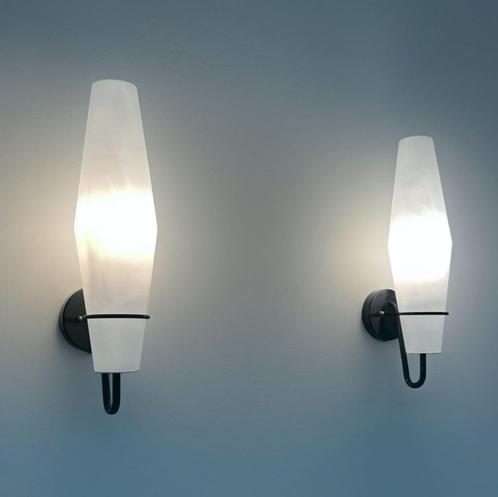 Raak Amsterdam model C-1556 glass wall lamp, 1960s, Antiek en Kunst, Kunst | Designobjecten, Ophalen of Verzenden