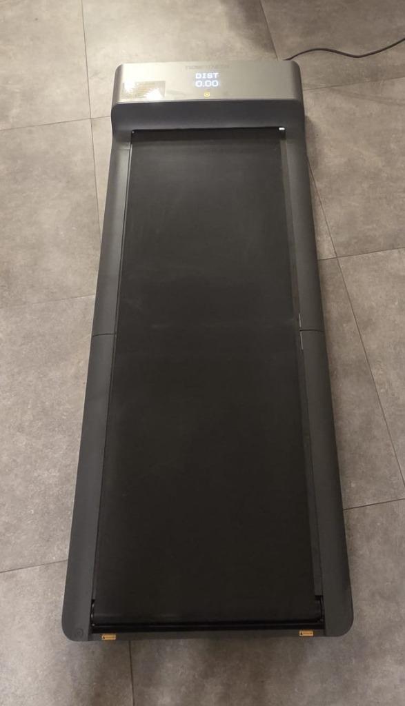 FlowFitness Runner DTM100i WalkingPad - zelden gebruikt, Sport en Fitness, Fitnessapparatuur, Gebruikt, Loopband, Benen, Kunststof