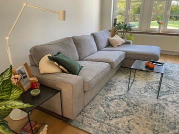 Grijze zetel met longchair van Ikea beschikbaar voor biedingen