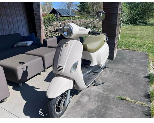 VOM VENICE scooter 50cc, Fietsen en Brommers, Scooters | Overige merken, Zo goed als nieuw, Klasse B (45 km/u), Benzine, Ophalen