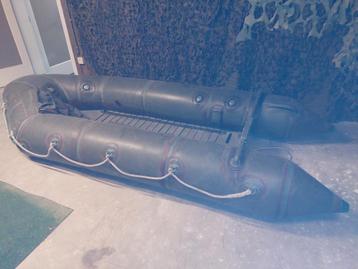 rubberen boot para-commando's beschikbaar voor biedingen