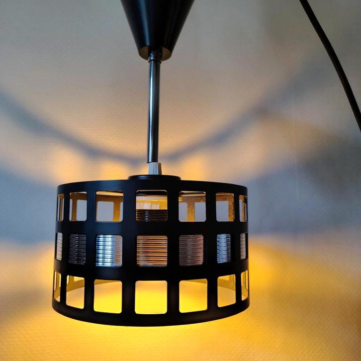 Vintage plafondlamp hanglamp zwart metaal., Huis en Inrichting, Lampen | Hanglampen, Gebruikt, Metaal, Ophalen of Verzenden
