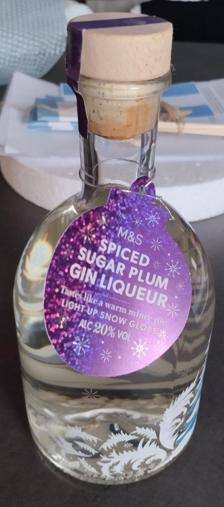 M&S Spiced Sugar Plum Gin Liqueur Up Light Snow Globe, Verzamelen, Wijnen, Nieuw, Overige typen, Vol, Ophalen of Verzenden