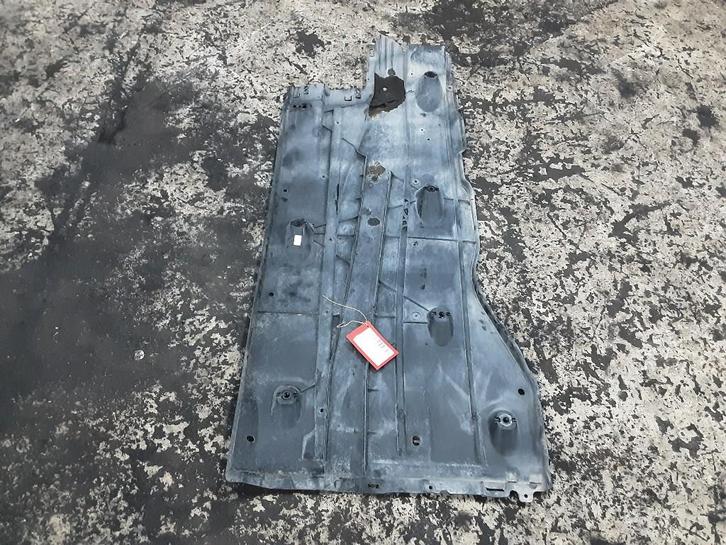 ANKERPLAAT LINKS VOOR Volkswagen T-Roc I (5Q0825201L), Auto-onderdelen, Overige Auto-onderdelen, Volkswagen, Gebruikt