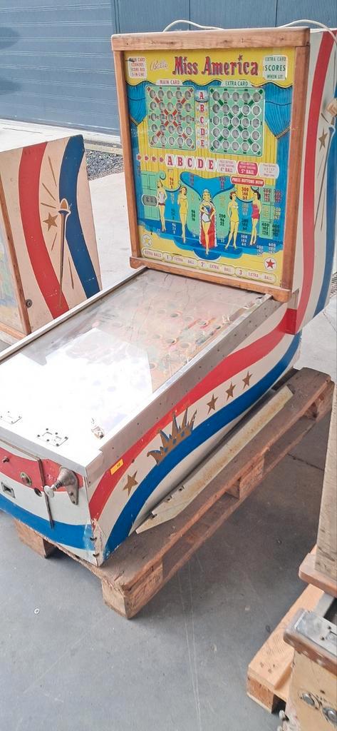 Oude speelkasten Bally jaren 60-70, Verzamelen, Automaten | Flipperkasten, Zo goed als nieuw, Bally, Ophalen