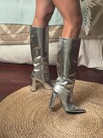 Livraison gratuite de magnifiques nouveaux talons carrés à p, Vêtements | Femmes, Chaussures, Neuf, Autres couleurs, Bottes hautes