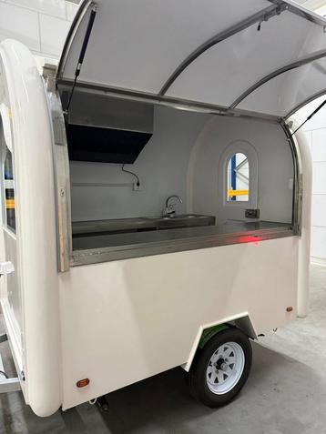 Verkoopwagen|foodtruck|mobiele keuken beschikbaar voor biedingen