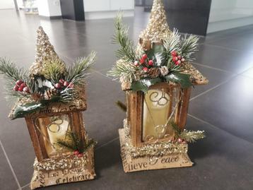 2 x Kerstlantaarn met licht beschikbaar voor biedingen
