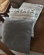 Coussins, Enlèvement ou Envoi, Utilisé