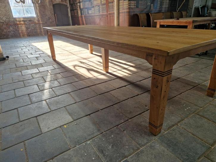 Deze geweldige mooie 330 cm lange tafel is te koop, Zakelijke goederen, Horeca | Meubilair en Inrichting, Meubilair, Gebruikt