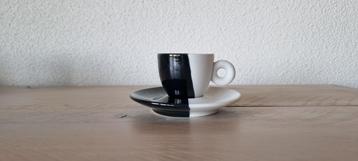 Tasse à expresso illy | Jannis Kounellis