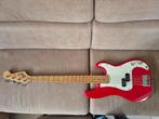 Fender Squier basgitaar en Stagg bass amp, Muziek en Instrumenten, Snaarinstrumenten | Gitaren | Bas, Ophalen, Gebruikt
