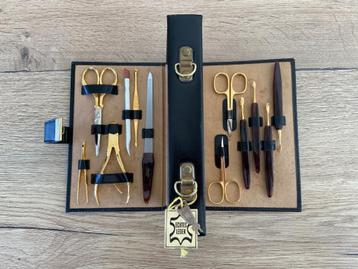 Vintage pedicuresetje beschikbaar voor biedingen