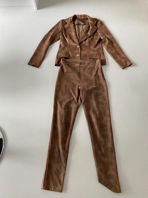 farah 40 jas en broek 38, Kleding | Dames, Dames-kledingpakketten, Zo goed als nieuw, Maat 38/40 (M), Ophalen of Verzenden