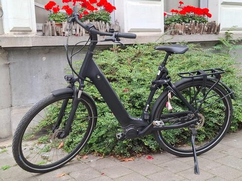 Electrische fiets, Fietsen en Brommers, Elektrische fietsen, Zo goed als nieuw, Giant, 55 tot 59 cm, 50 km per accu of meer, Ophalen