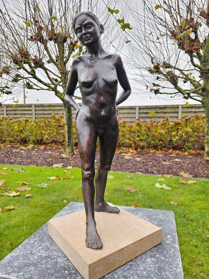 Bronzen staand naakt kunstenaar Mon Smessaert 1/1 vroeg werk, Antiek en Kunst, Kunst | Beelden en Houtsnijwerken, Ophalen of Verzenden