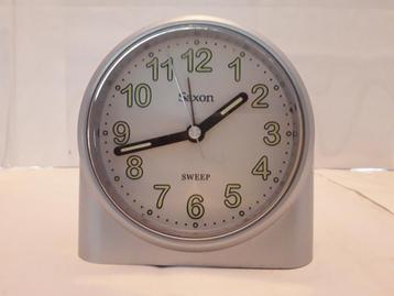 Saxon quartz wekker beschikbaar voor biedingen