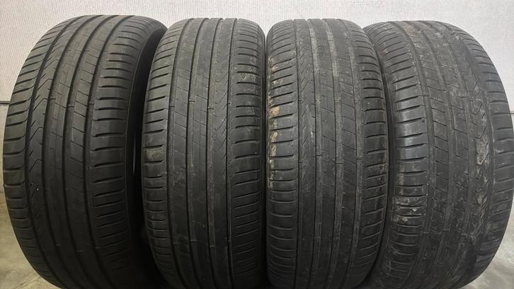 2455019 245/50/19 245/50/R19 marque d'été Pirelli, Vêtements | Femmes, Vestes | Été, Enlèvement