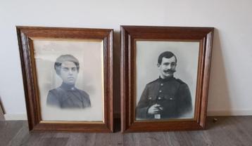 2 oude foto's vintage decoratie beschikbaar voor biedingen