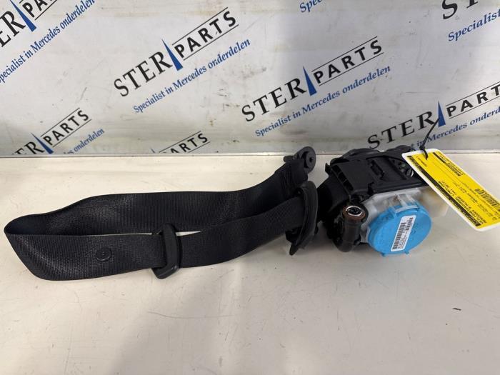 Veiligheidsgordel links-voor van een Mercedes B-Klasse, Auto-onderdelen, Interieur en Bekleding, Mercedes-Benz, Gebruikt, 3 maanden garantie