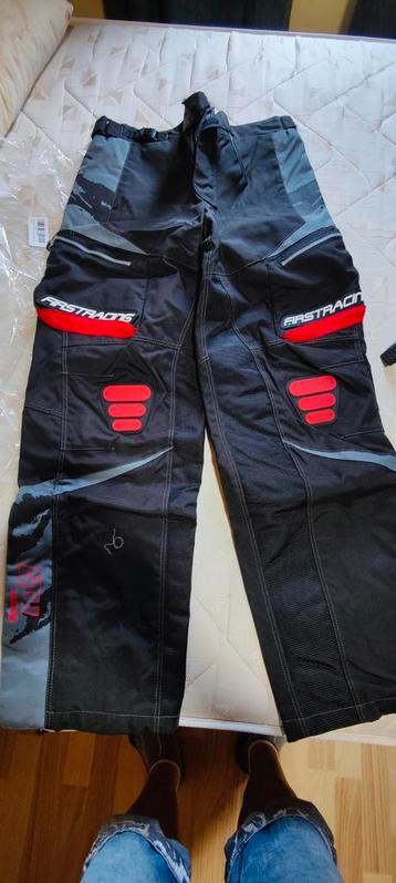 Pantalon Moto beschikbaar voor biedingen