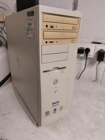 Dell dimension 4100 pentium 3 windows 98 PC beschikbaar voor biedingen