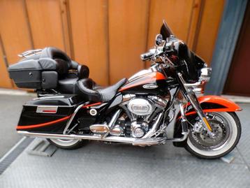 electra glide 1800cm3 CVO 2007 13900km garantie 1.2.3ans jhb beschikbaar voor biedingen