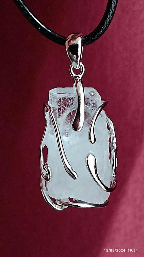 Prachtige 925 zilveren hanger met aquamarijn van Pakistan, Handtassen en Accessoires, Kettinghangers, Nieuw, Zilver, Blauw, Met edelsteen