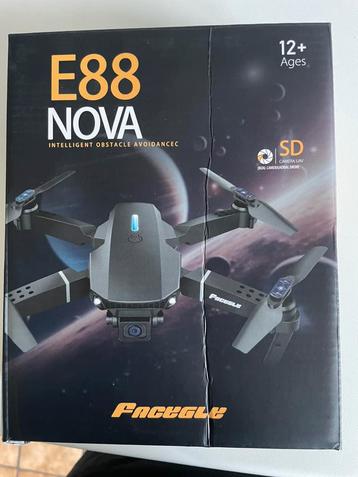 Mini drone in nieuwstaat met 2 camera's beschikbaar voor biedingen