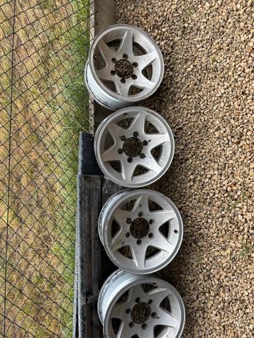 Patrol/ land cruiser velgen beschikbaar voor biedingen