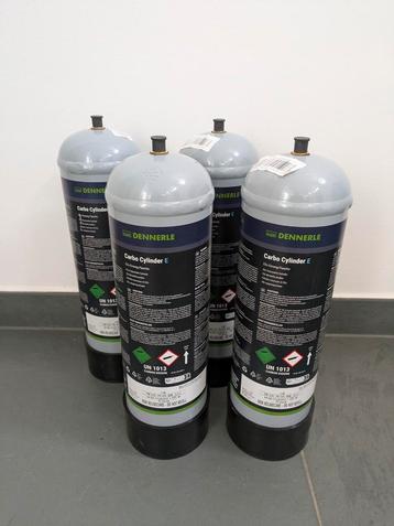 4 x ongeopende CO2 CARBO cylinder 1,2kg ! Super koopje  beschikbaar voor biedingen