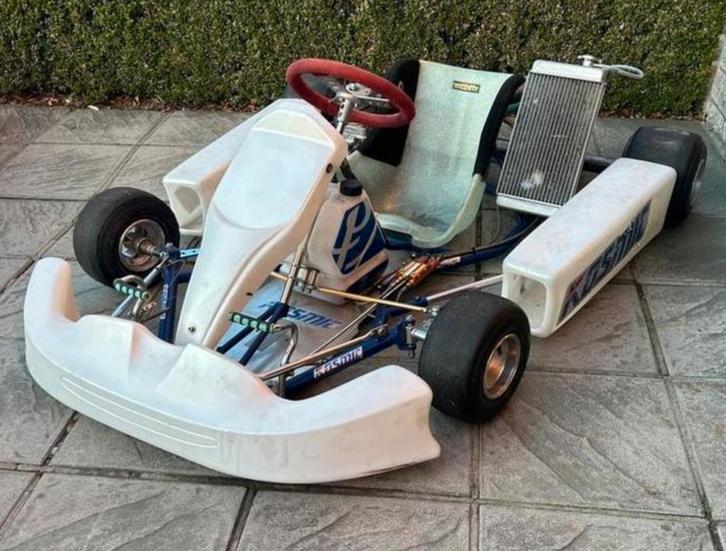 Volledige kart hobby. 4x kart met motor.+veel. Doe een bod, Sport en Fitness, Karting, Kart, Ophalen