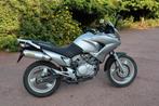Honda varadero 125, Motoren, Motoren | Honda, 2 cilinders, Particulier, 125 cc, 11 kW of minder