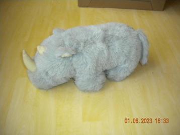 Knuffel = grijze neushoorn + Mini knuffeltjes (7st.) beschikbaar voor biedingen