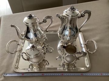 Verzilverde koffie/theeset + opdienschotel beschikbaar voor biedingen