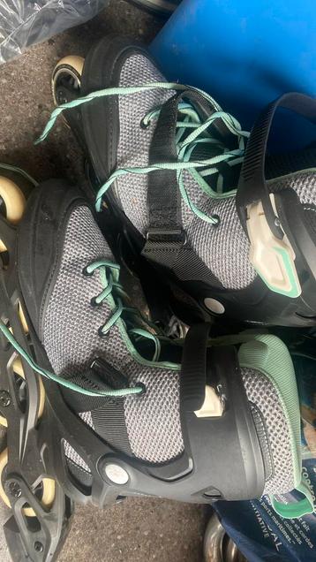 Inline skates ,  1 x gebruikt,  bieden mag! 42 beschikbaar voor biedingen