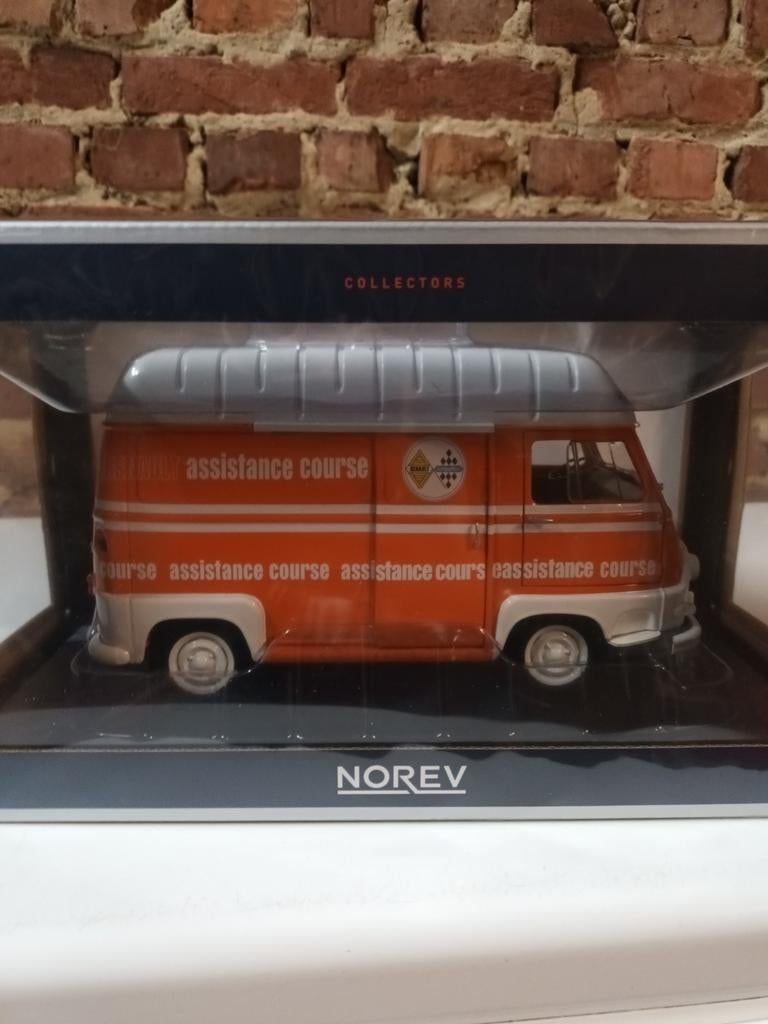 Renault estafette course assistence, schaal 1.18 norev,, Hobby en Vrije tijd, Modelauto's | 1:18, Norev, Ophalen of Verzenden