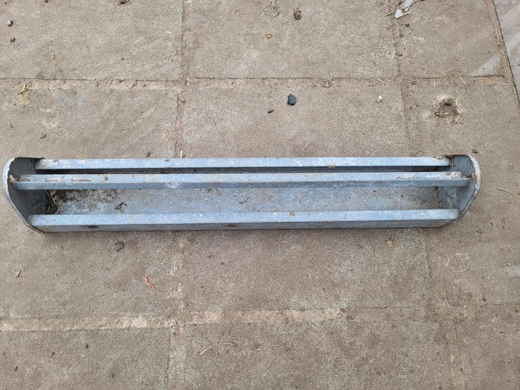 Kippen eet/drinkbak, Ophalen