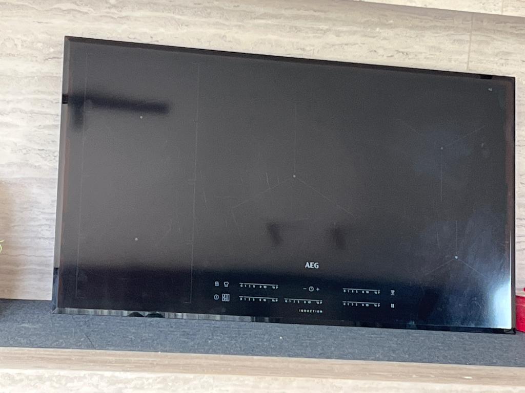 Cuisinière à induction, Electroménager, Tables de cuisson, Comme neuf, Encastré, 5 zones de cuisson ou plus, Enlèvement